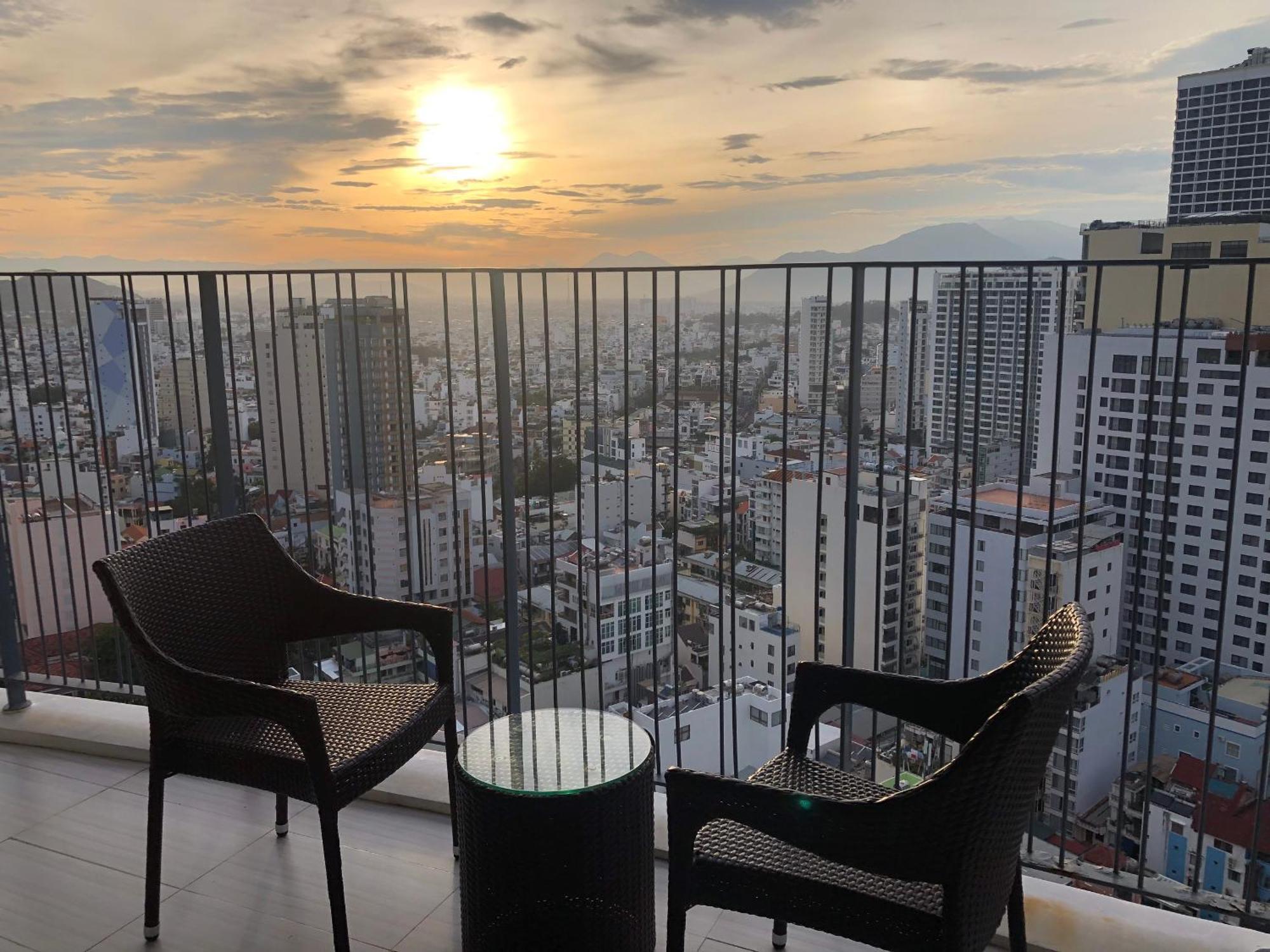 Panorama Apartment Sunset Nha Trang City Екстер'єр фото
